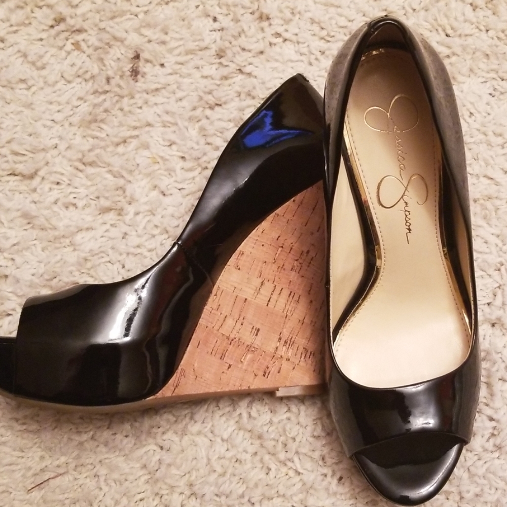 Shoes - Picture 2 of 2